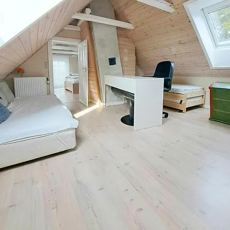 펜션 Cosy Brick House Near Bratten