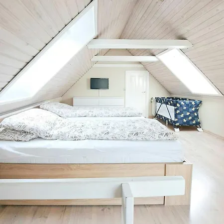 Cosy Brick House Near Bratten *