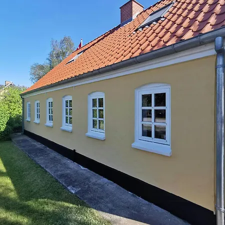 Cosy Brick House Near Bratten * Strandby