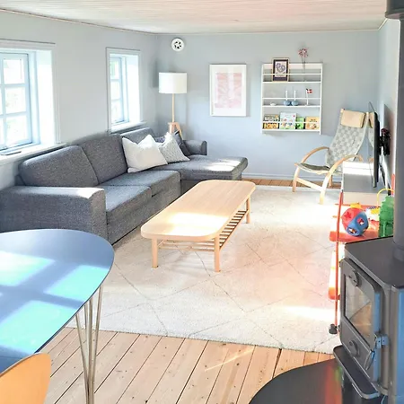 Cosy Brick House Near Bratten Semesterbostad