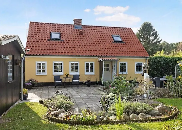 Cosy Brick House Near Bratten *